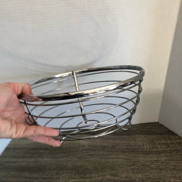 Vtg MCM Silver Metal Fruit Basket Bowl - Picture 4 of 12